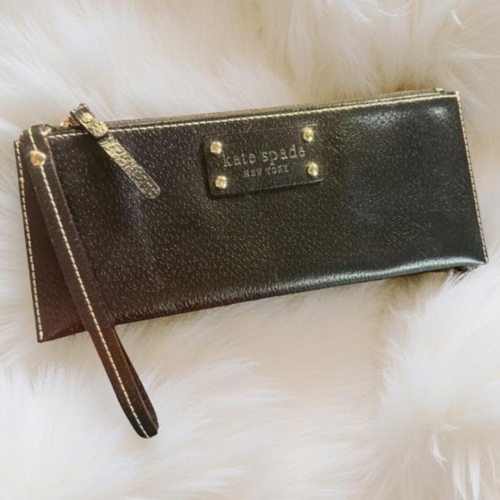 Kate Spade | Layton Wellesley Wristlet Black Pebbled Leather